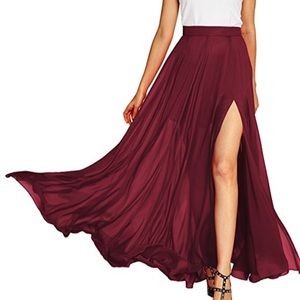 Sold❤️ Beautiful Maxi Skirt w Sexy Slit